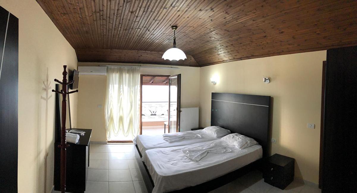 Kukesi Resort Azem Lin ภายนอก รูปภาพ